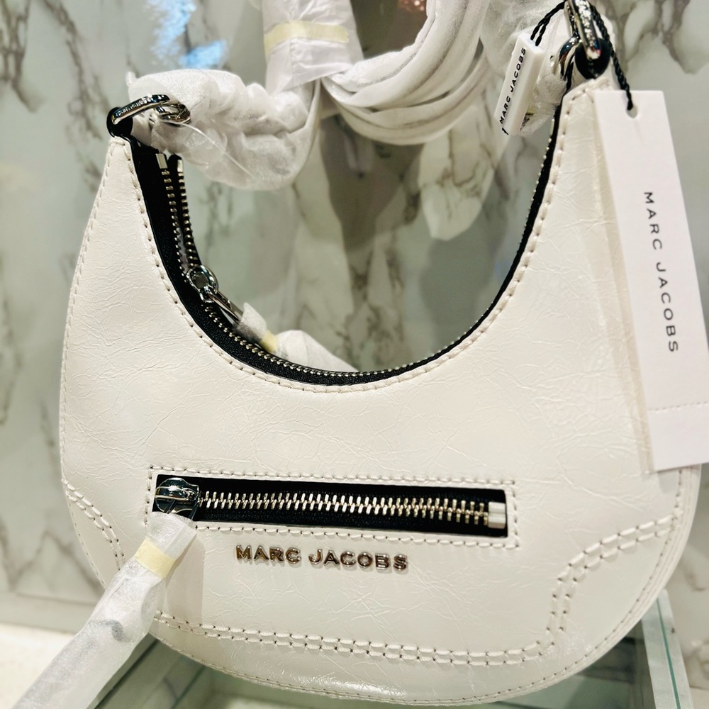 Marc Jacobs Mini Crescent Leather Crossbody Bag NWT - Picture 7 of 12